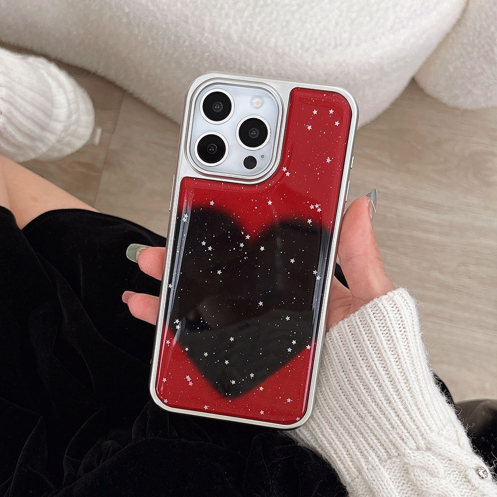 Extérieur rouge, coeur noir