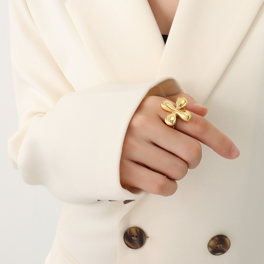 A068 gold ring