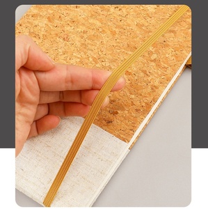 Cuaderno de corcho A5 con lazo para bolígrafo y correa elástica Logotipo personalizado Diarios de corcho de negocios Cuaderno con bolígrafo Promoción Diarios de corcho - Product Image 5