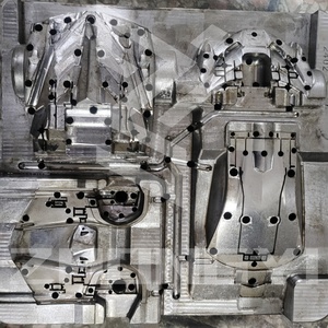 Máquina de moldeo por inyección de coche parachoques diseño de molde personalizado Pieza de plástico moldeado para juguete