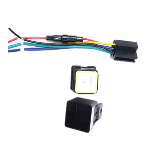 SMS Coordinar Mini GPS Tracker 4G Relé GPS Tracker Impermeable IP67 - Product Image 2