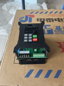 Convertidor de frecuencia Variable monofásico de 220V, Micro inversor de CA, controlador de velocidad VFD funcional múltiple de 50HZ para Motor