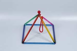 Trên Bán 11.12 Inch Bảy Màu Kim Tự Tháp Thạch Anh Điều Trị Âm Thanh Yoga Chakra Thiền Chữa Bệnh Pha Lê Ca Hát Kim Tự Tháp - Product Image 3