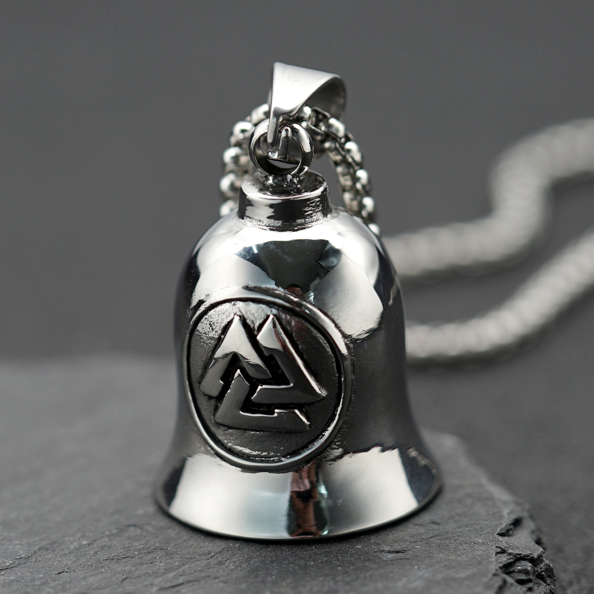 Silver-no chain