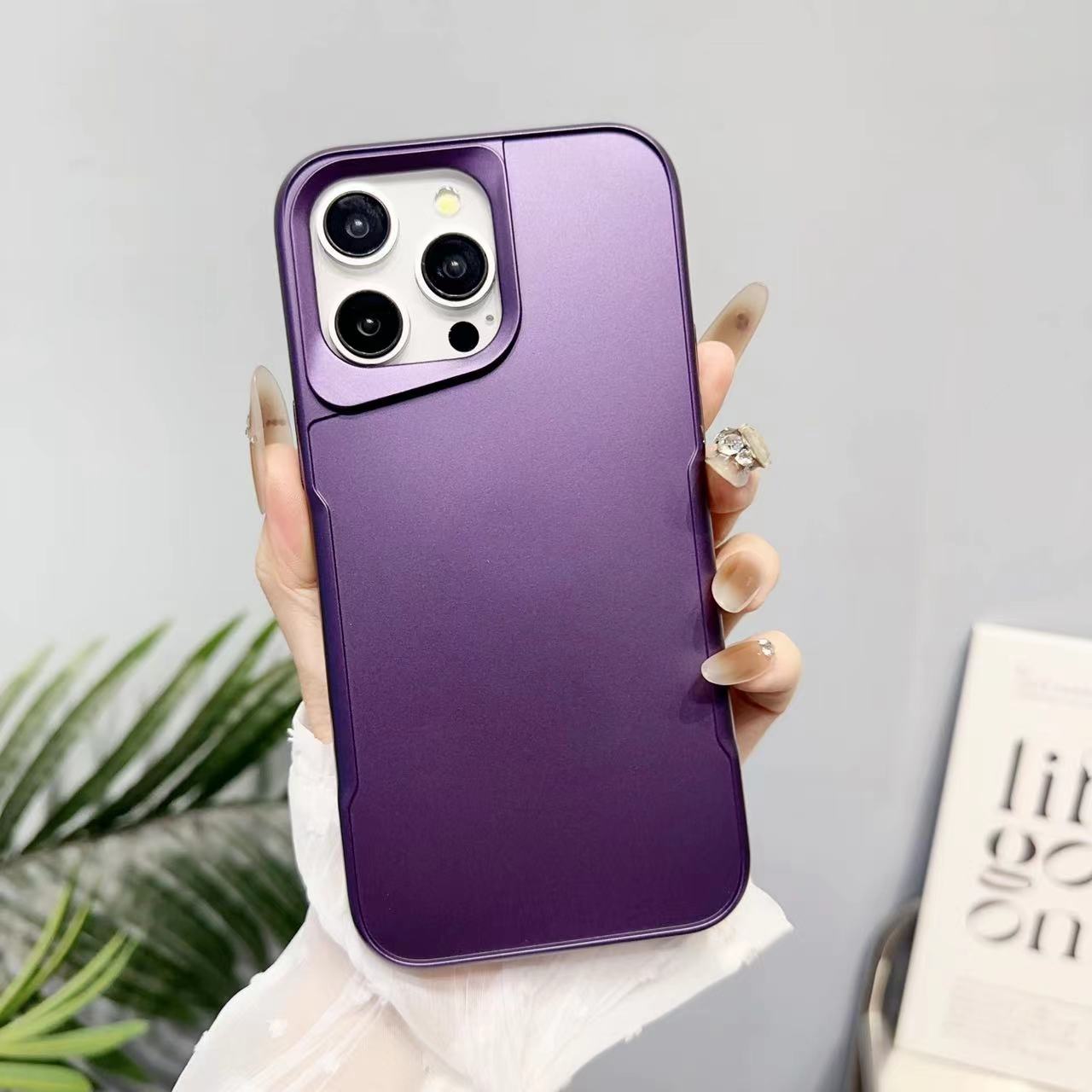 VIOLET FONCÉ