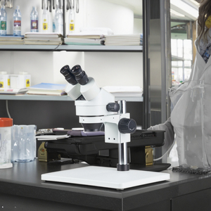 Günstige Preise Medizinisches Labormikroskop Binokulares Mikroskop Digitalmikroskop für die Handy-Reparatur - Product Image 1