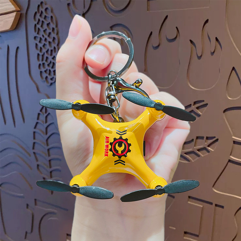 Mini dron amarillo