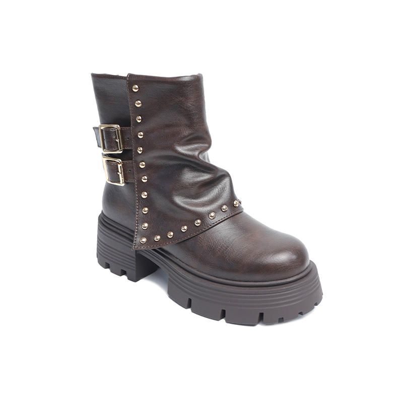 สีน้ำตาล