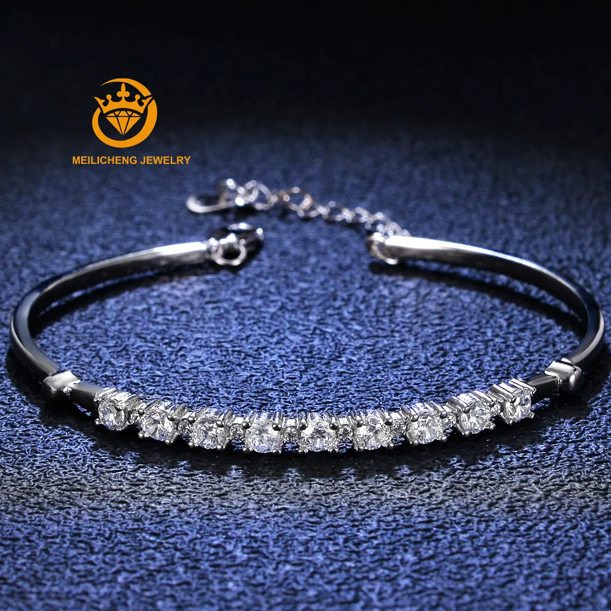 All'ingrosso della fabbrica personalizzi i gioielli Vvs1 D bracciale di Moissanite di colore a grappolo 925 in argento Sterling catena a taglio rotondo