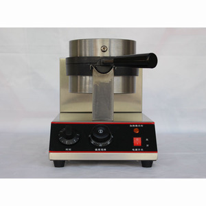 Hot <strong>Selling</strong> 220V Gaufre Machine Professional Electric Non-sticking Waffle Maker Machine with Temperature Controller - Product Image 2