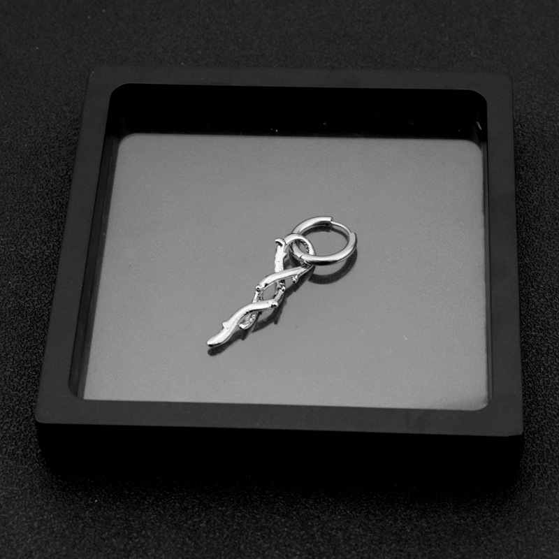 E061-Silver 1 Earring for Pierced Ears (1 Piece)
