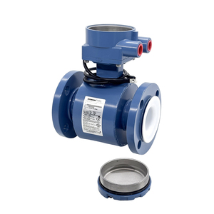 HART/Analog and <strong>Pulse</strong> <strong>Outputs</strong> Available Accuracy of 0.15% 8712 Transmitter Rosemount 8700M Magnetic Flowmeter - Product Image 1
