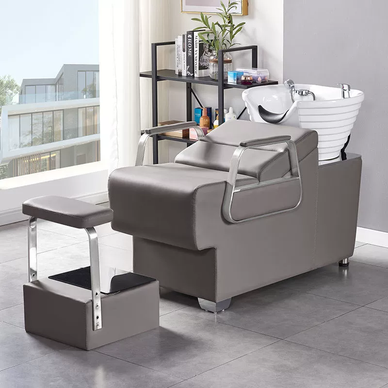 สีเทาเข้ม