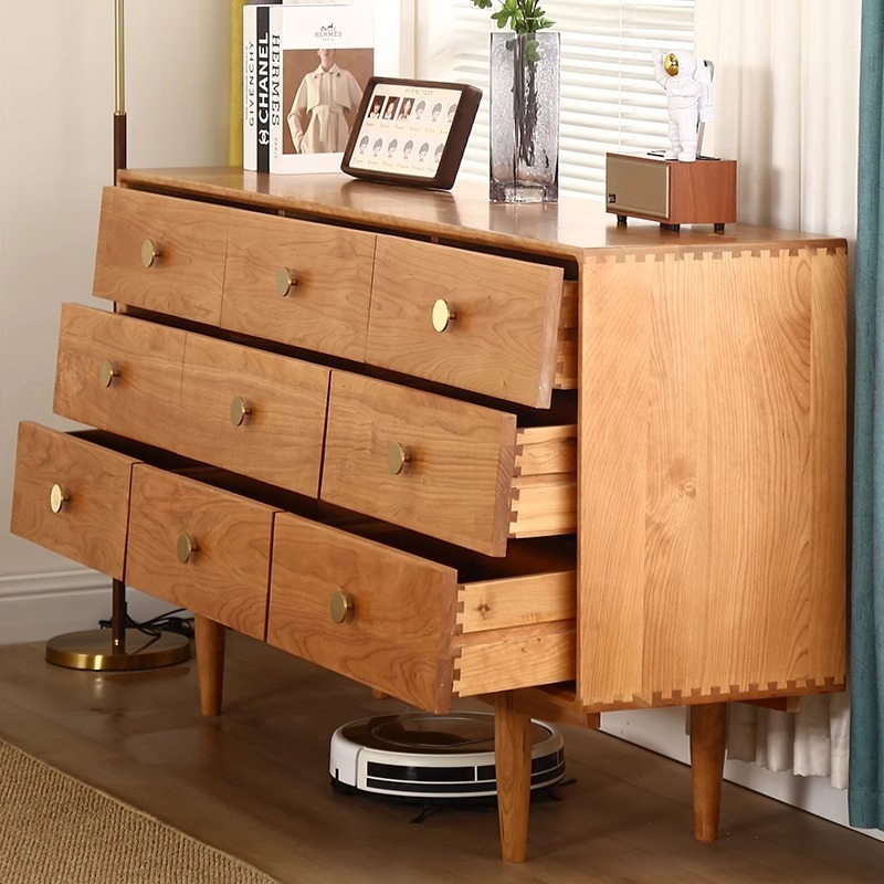 Commode Hillside à neuf tiroirs, 1,6 mètres, entièrement en bois de cerisier.