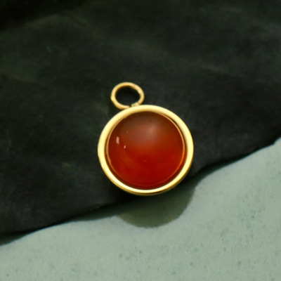 Red agate pendant