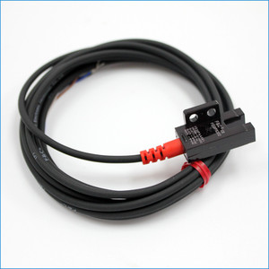 F & C槽式光电FC-SPX302全新光电5MM 12 ~ 24VDC开关传感器光开关 - Product Image 2