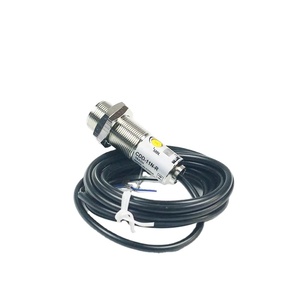 Rango de detección del sensor fotoeléctrico cilíndrico de 2. 0-110mm Tipo de reflexión difusa Salida NPN/PNP 1 Cantidad de rotación - Product Image 3