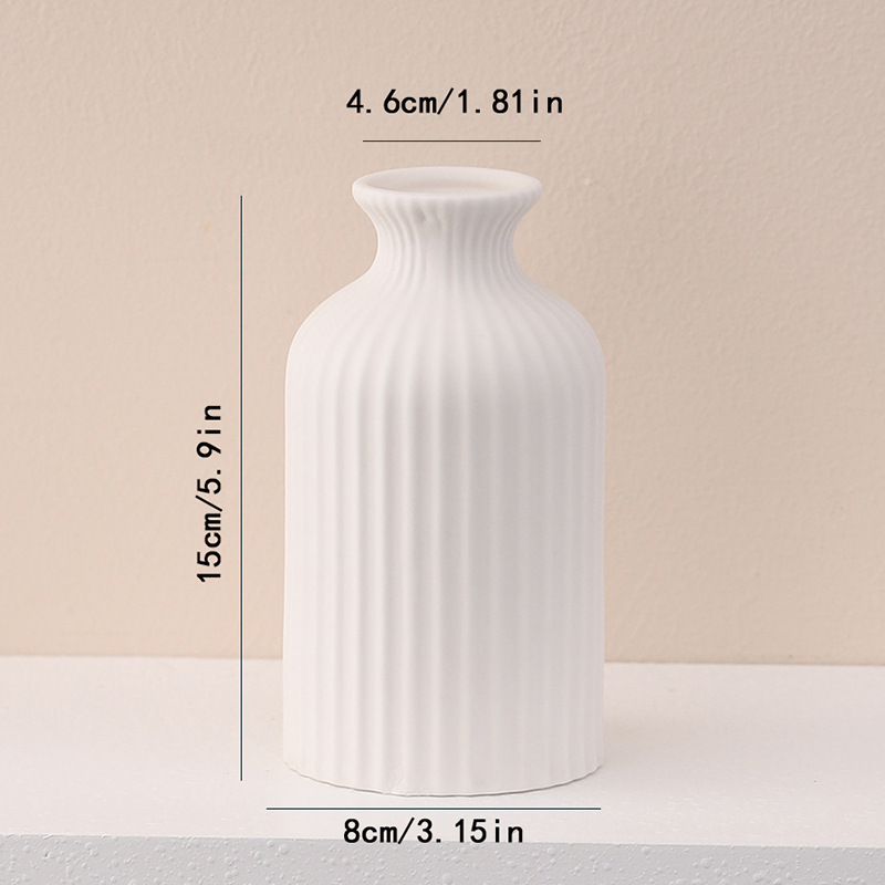 Vertical square burned vase