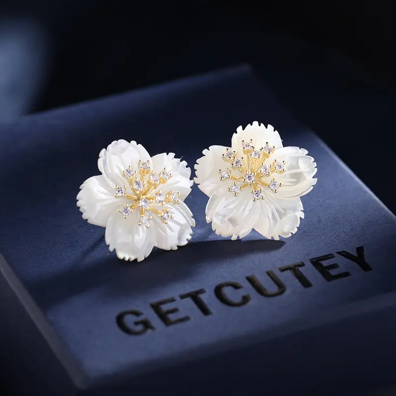 Nuovi orecchini retrò coreani da donna S925 argento ago zircone orecchini fiore conchiglia semplici orecchini di diamanti girasole