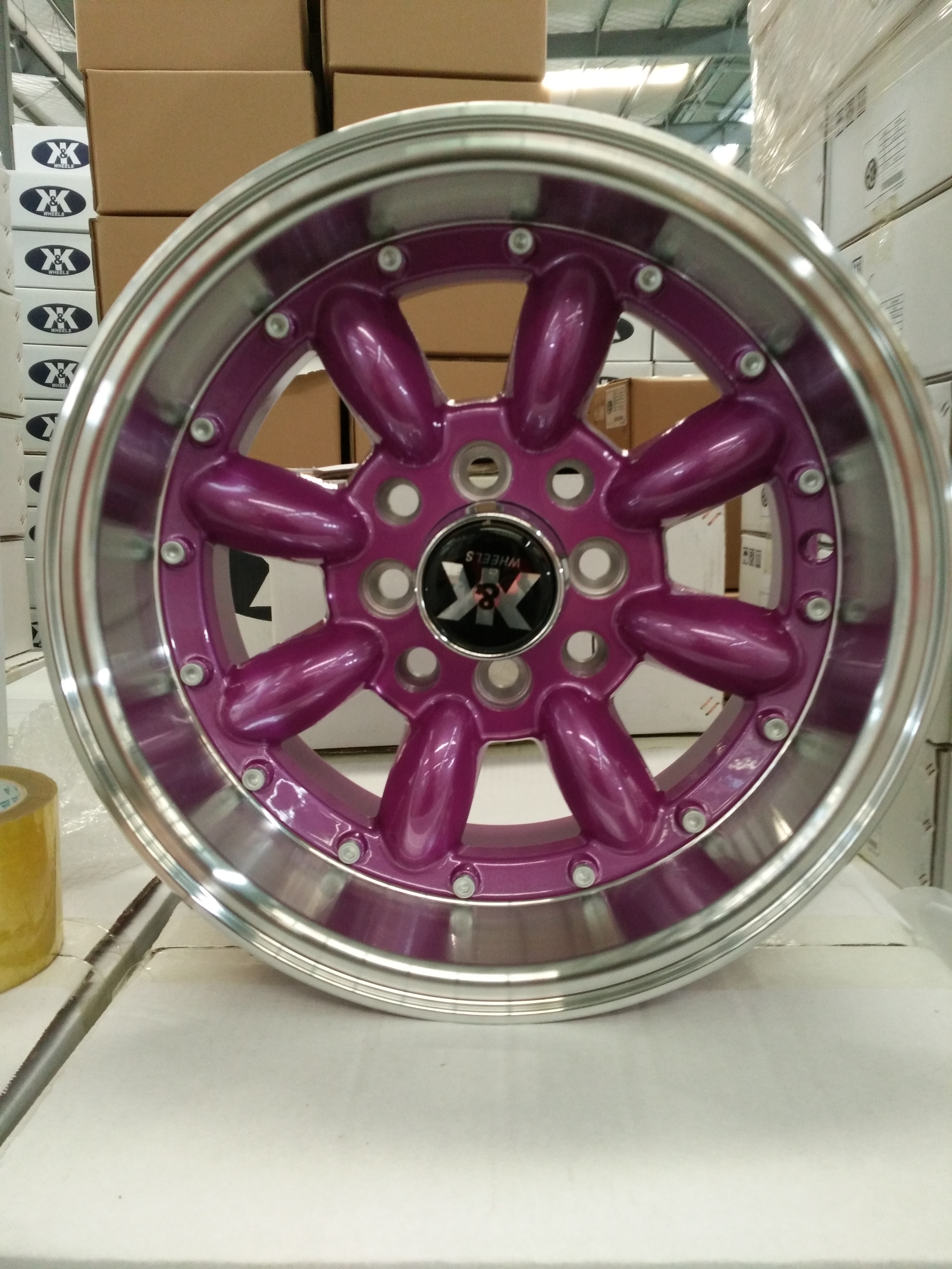 เครื่องลิปสีชมพู