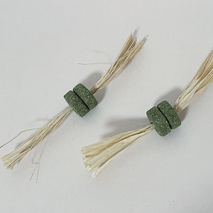 Directamente de fábrica Natural Safe Cat Toys Catnip Pet Cat Masticar Catnip Toys con heno curado - Product Image 1