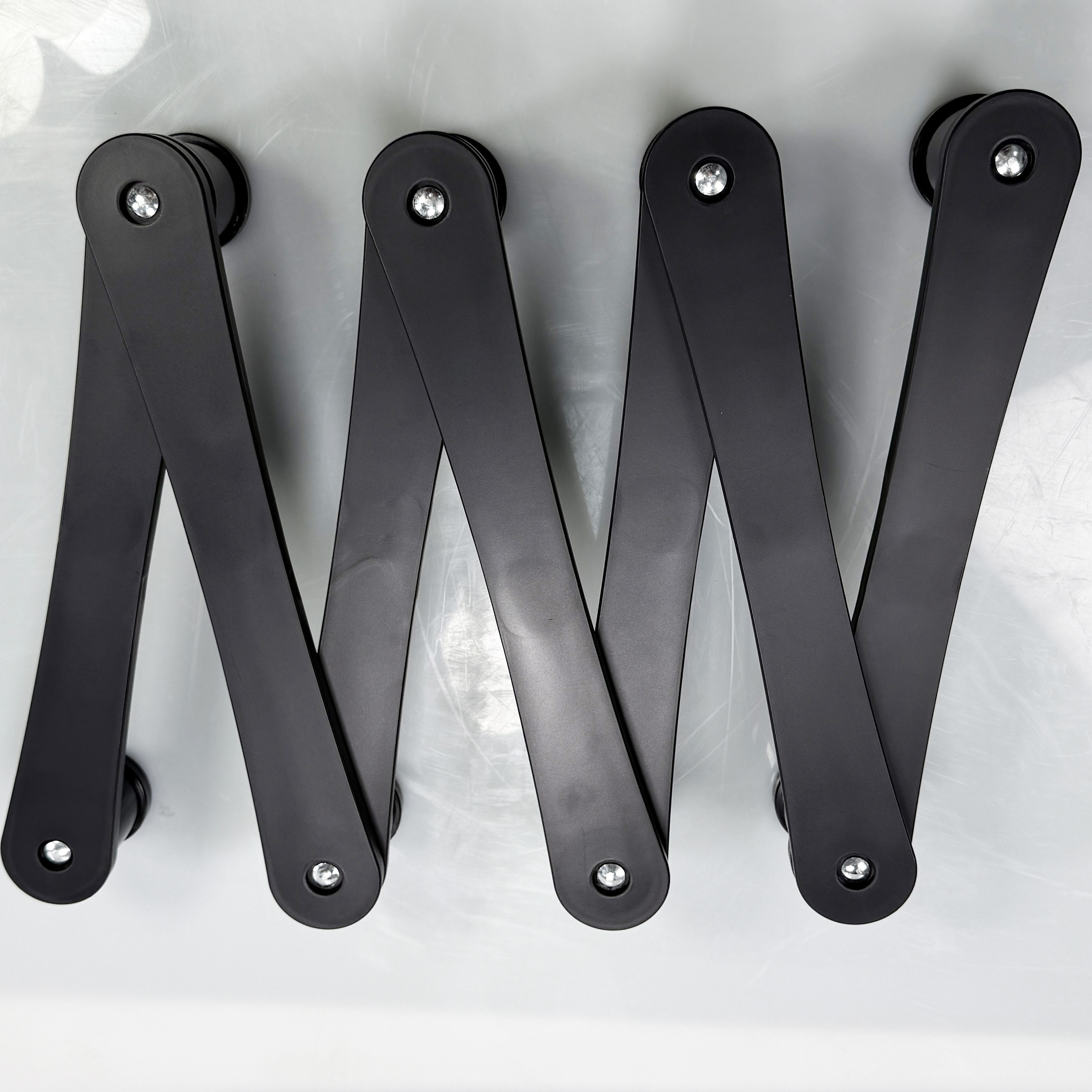 7 sectionblack