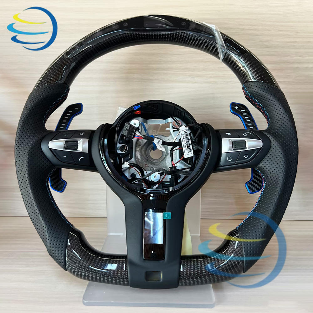 Fibra de carbono; LED