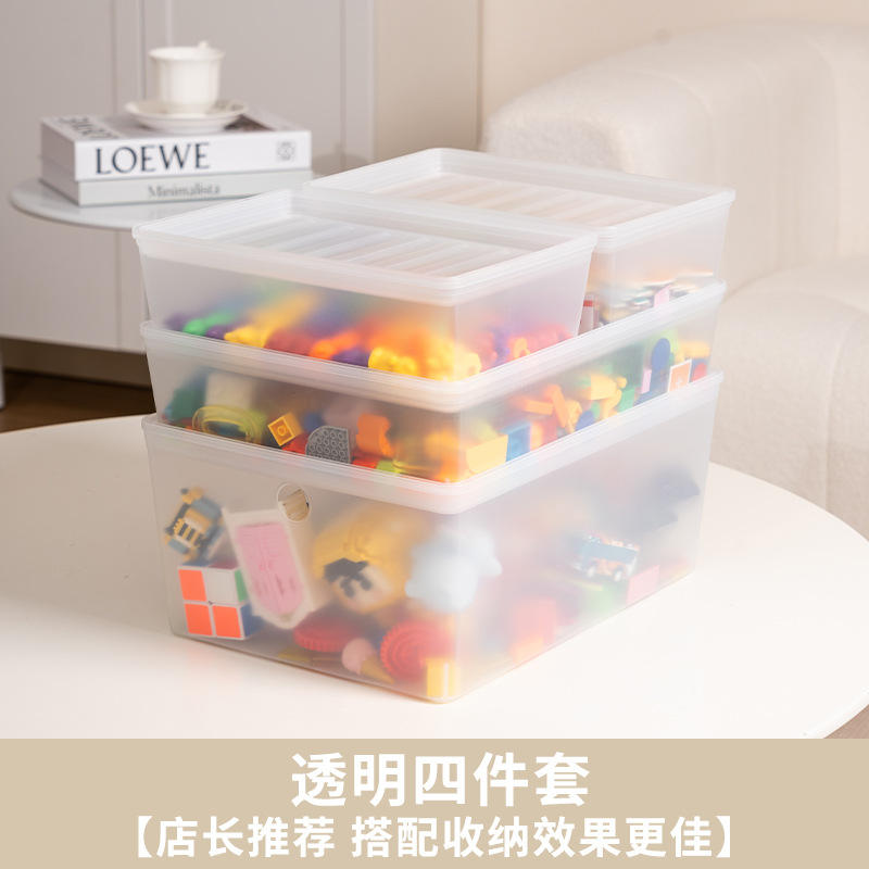 Conjunto de cuatro piezas transparente