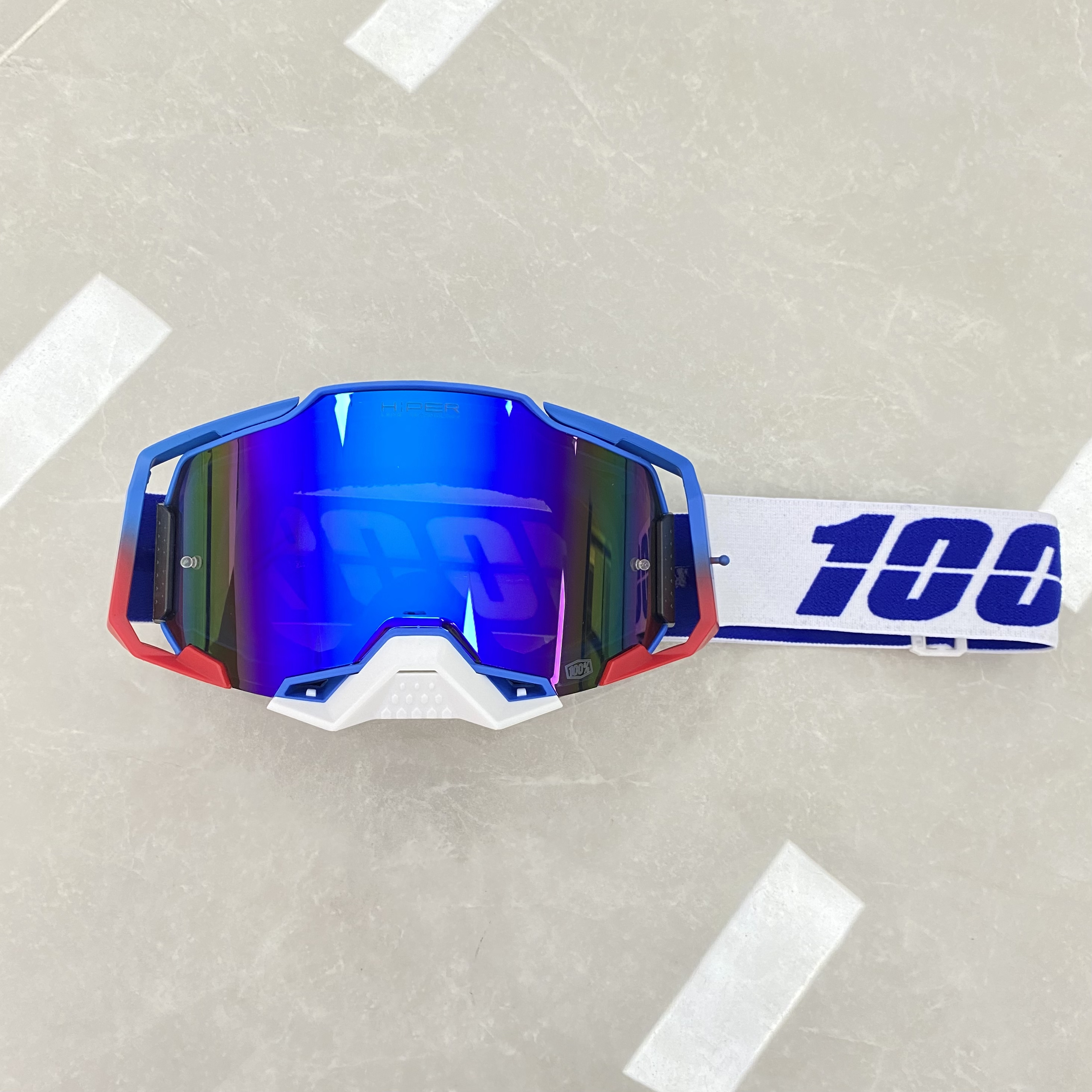Red blue c1