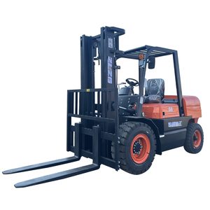 Carretilla elevadora de 5 toneladas adecuada para cargar y descargar materiales en fábricas y mercancías en puertos. - Product Image 6