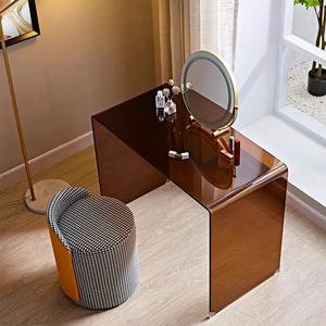 Акриловый столик из смолы - Product Image 1