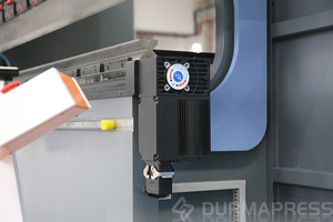 Venta directa 2025 Nuevo diseño DA53T Sistema CNC 4 + 1 Axis Máquina de freno de prensa completamente controlada por computadora - Product Image 4