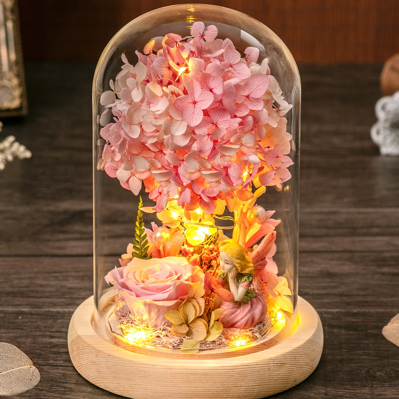 Sous le style féerique du cerisier en fleurs