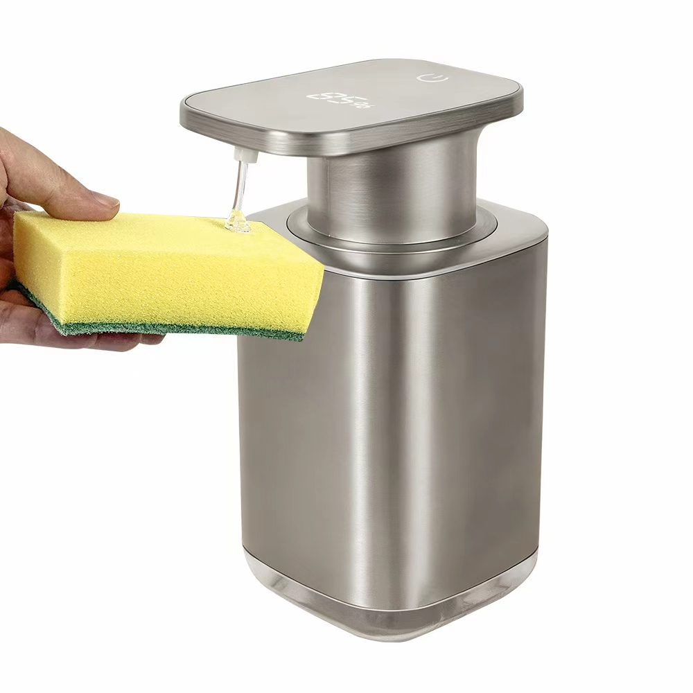 Dispensador de jabón líquido dorado.