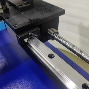 Küçük ve orta ölçekli PCB üretim elektroniği yakala ve yerleştir makinesi için 6 kafalı otomatik tezgah üstü SMT üretim makineleri - Product Image 4