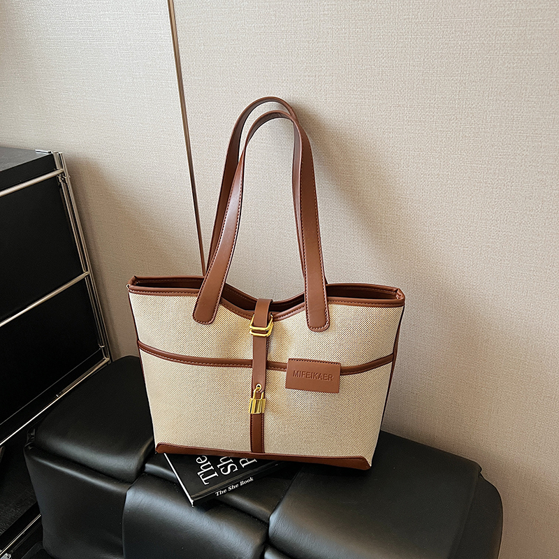 กระเป๋าโท้ท PU ขนาด 1-37*11*25 ซม.
