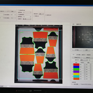 HDカメラと拡張コレクションテーブルを備えた昇華生地レーザーカッター - Product Image 3