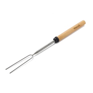 Biểu tượng tùy chỉnh Khuyến mãi đặt telescoping <span class=keywords><strong>Marshmallow</strong></span> rang Gậy & BBQ dĩa với tay cầm bằng gỗ xiên cho s'mores - Product Image 2