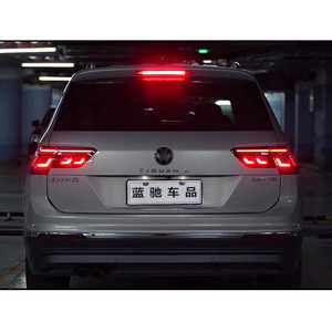 Tiguan için 17-22 Volkswagen için L LED sürüş ışıkları kırmızı Lens renk 12V dönüş sinyali arka lambası montaj çalışan su etkisi - Product Image 3