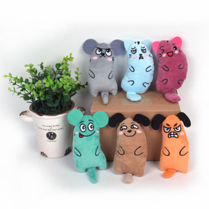 Venta al por mayor de fábrica Catnip Toy Cute Plastic Animal Molar Mouse Suministros para mascotas Limpieza de dientes para perros Descompresión Aplicación de conejos - Product Image 1