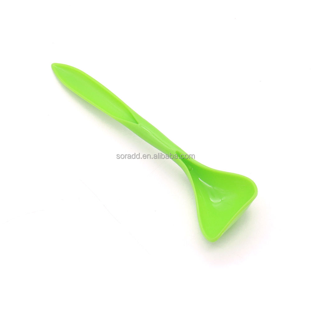 สีเขียวอ่อน