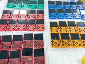R36S PSPレトロミニポータブルビデオハンドヘルドゲームコンソールRK3326 3.5インチスクリーンハンドヘルドゲームプレーヤー