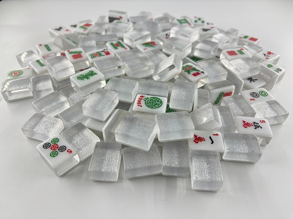 Tuiles de mahjong en cristal argenté