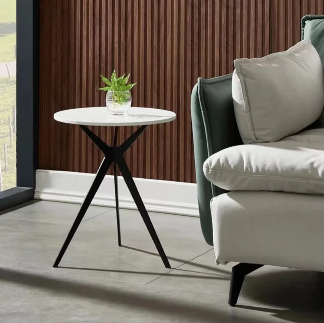 Lüks balkon siyah kum karbon çelik komidin oturma odası kanepe yuvarlak sinterlenmiş taş kısa modern yan masa