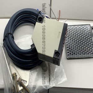 Sensor fotoeléctrico original y genuino: R2M1, R2M2, DS30M1, R4M2, DS30M2, disponible en stock - Product Image 1