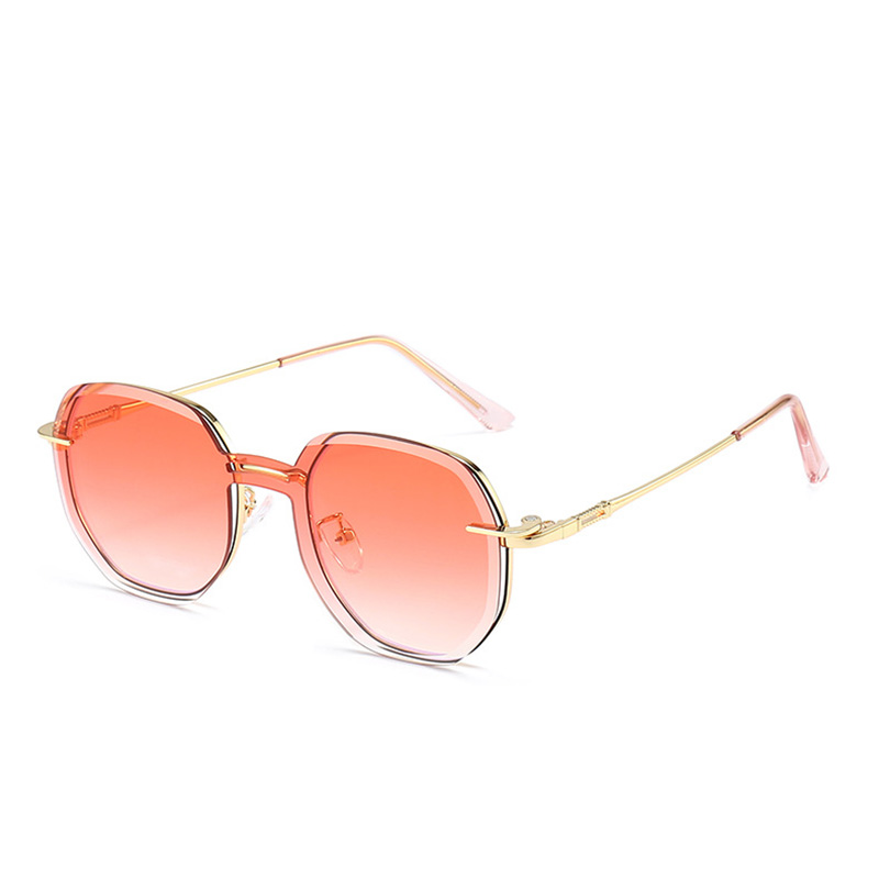 C3 Blck gld-GRD rouge L