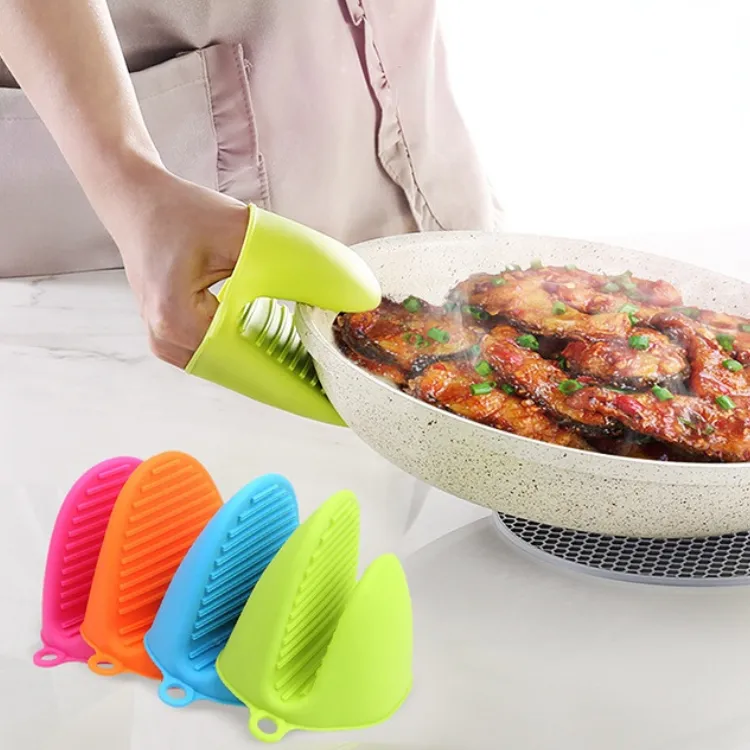 Microwave silicone hand clip for kitchen bakeware silicone pot holder anti-scalding silicone mitts heat-resistant