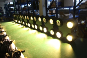 Nhà Sản Xuất 4 Mắt 4X100 Led Khán Giả Cob Ấm Áp Màu Trắng Đạt Đỉnh Blinders Billy Kimber Hat Hàng Hóa - Product Image 6