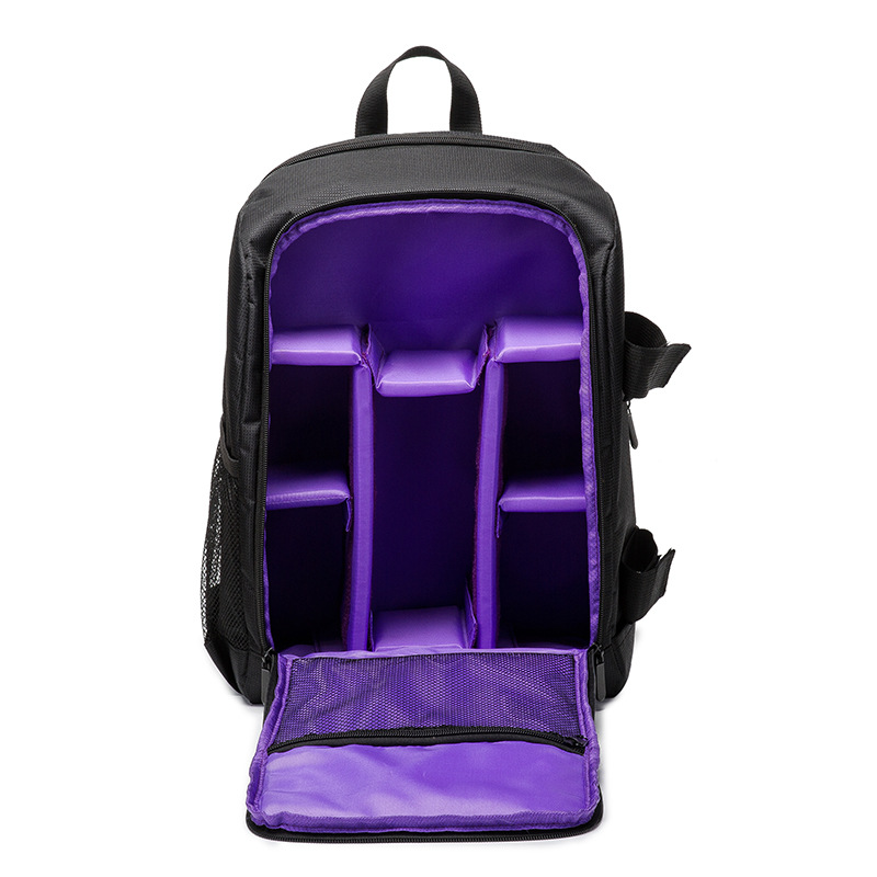Noir avec du violet