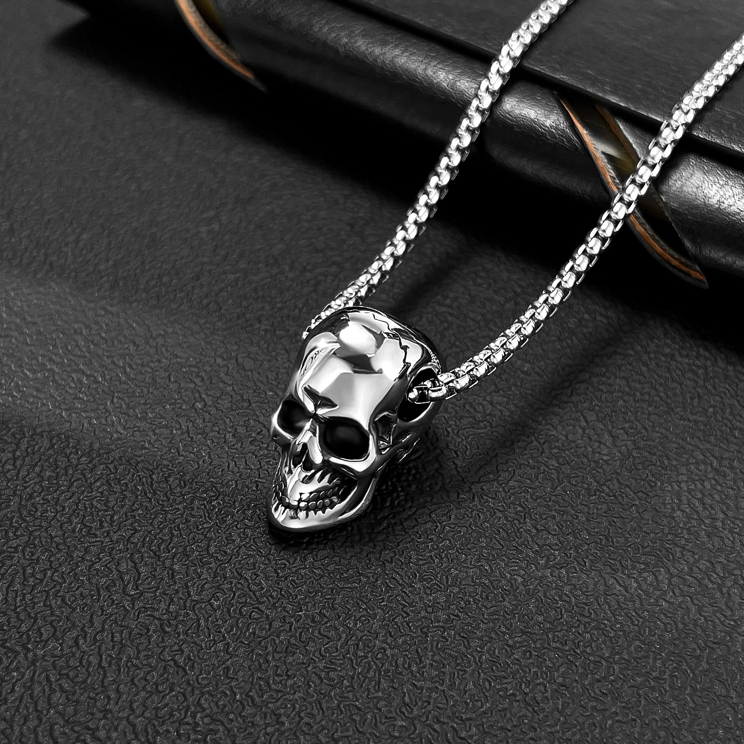 สีเหล็ก